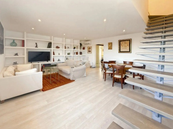 Imagen 1 Dúplex en venta en Barcelona / Rambla Catalunya - Roselló