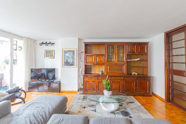 Imagen 12 Inmueble 300310 - Piso en venta en Barcelona / Av. Xile - Club Esportiu Laietà