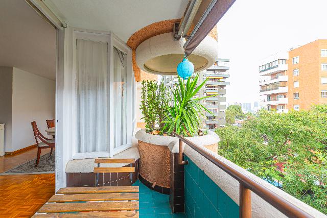 Imagen 20 Inmueble 300310 - Piso en venta en Barcelona / Av. Xile - Club Esportiu Laietà