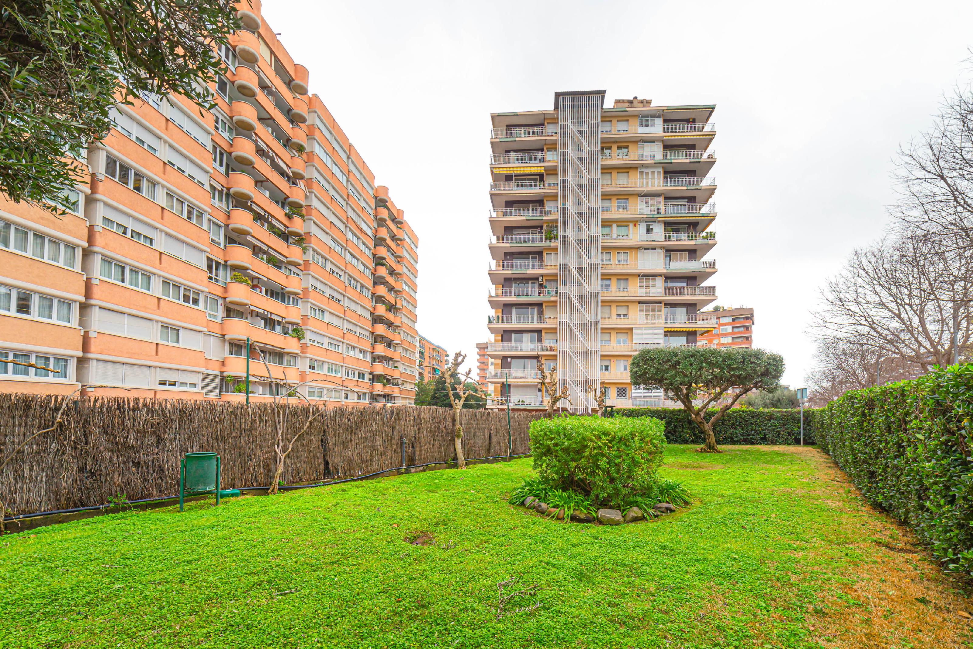 Imagen 35 Piso en venta en Barcelona / Av. Xile - Club Esportiu Laietà