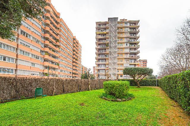 Imagen 35 Inmueble 300310 - Piso en venta en Barcelona / Av. Xile - Club Esportiu Laietà