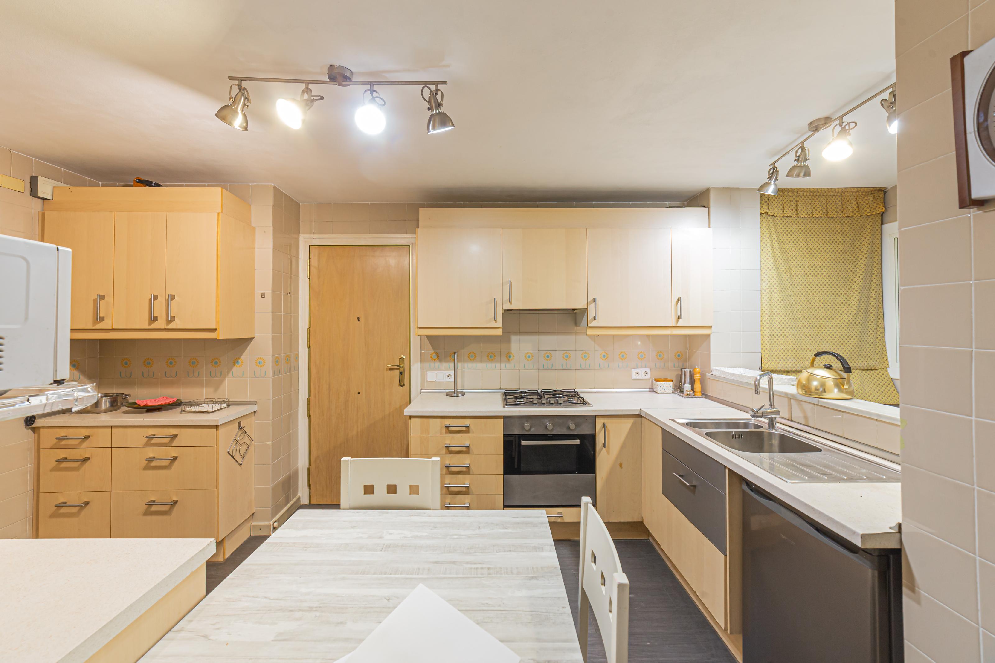 Imagen 3 Piso en venta en Barcelona / Av. Xile - Club Esportiu Laietà