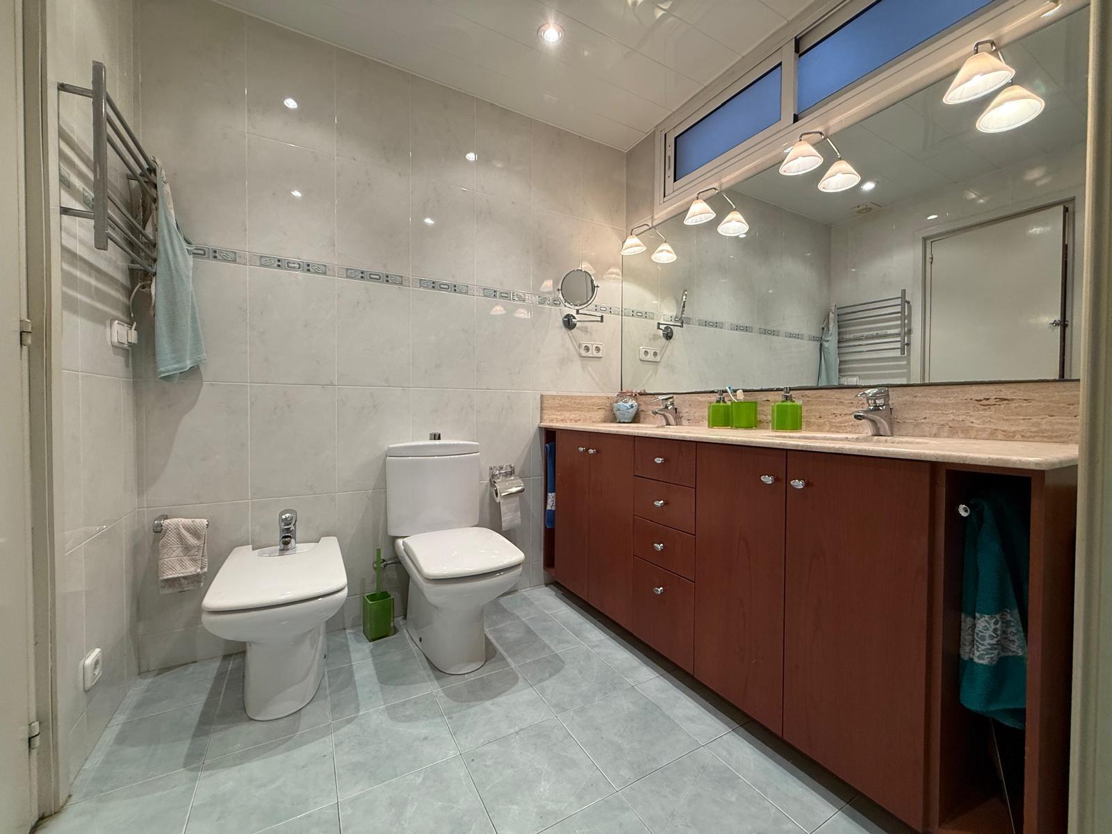Imagen 5 Piso en venta en Barcelona / Gran Vía - Comte d´Urgell