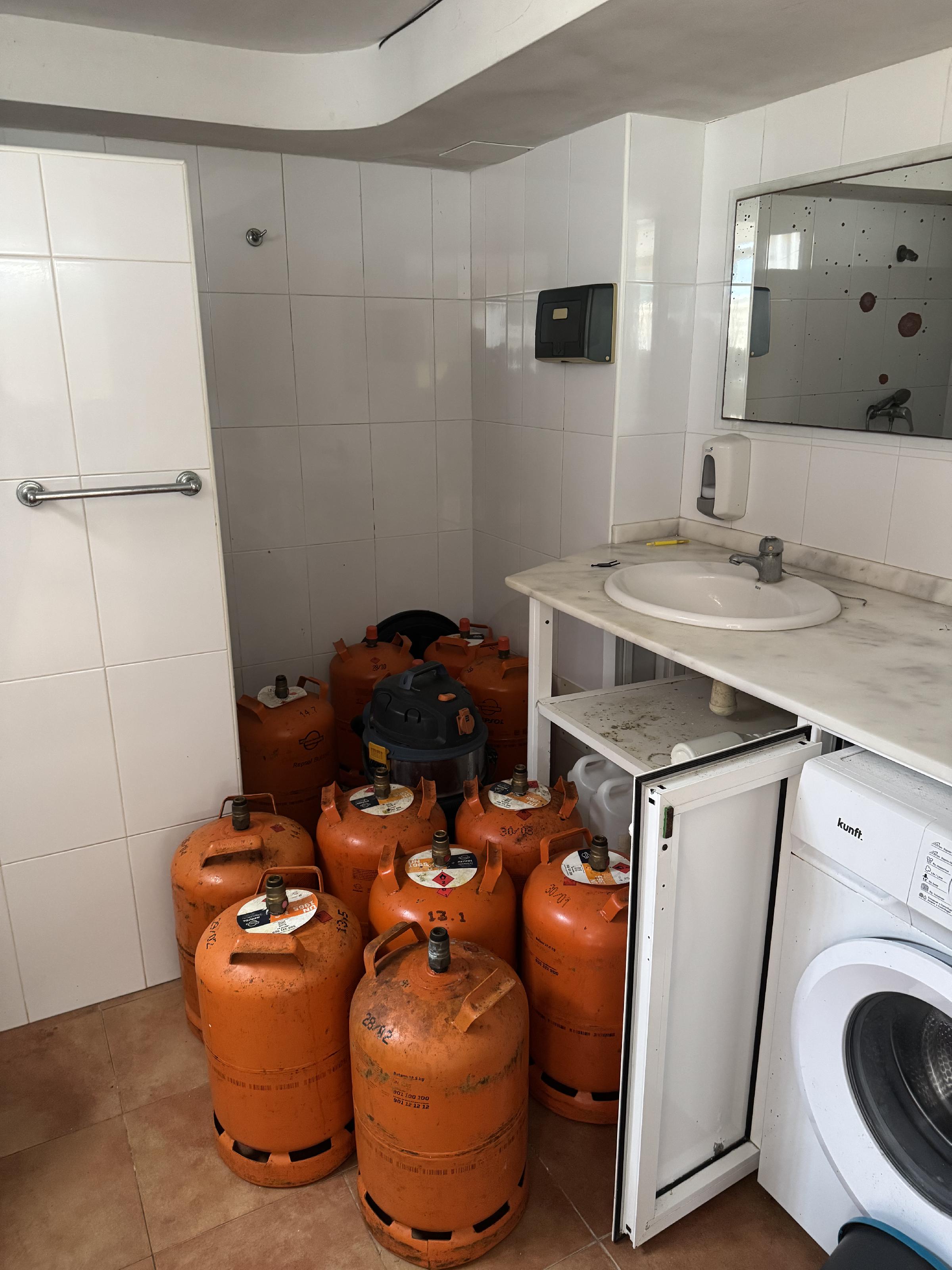 Imagen 35 Local Comercial en venta en Xeraco / Puesto de Socorrismo playa de Xeraco Imagen 35 Local Comercial en venta en Xeraco / Puesto de Socorrismo playa de Xeraco