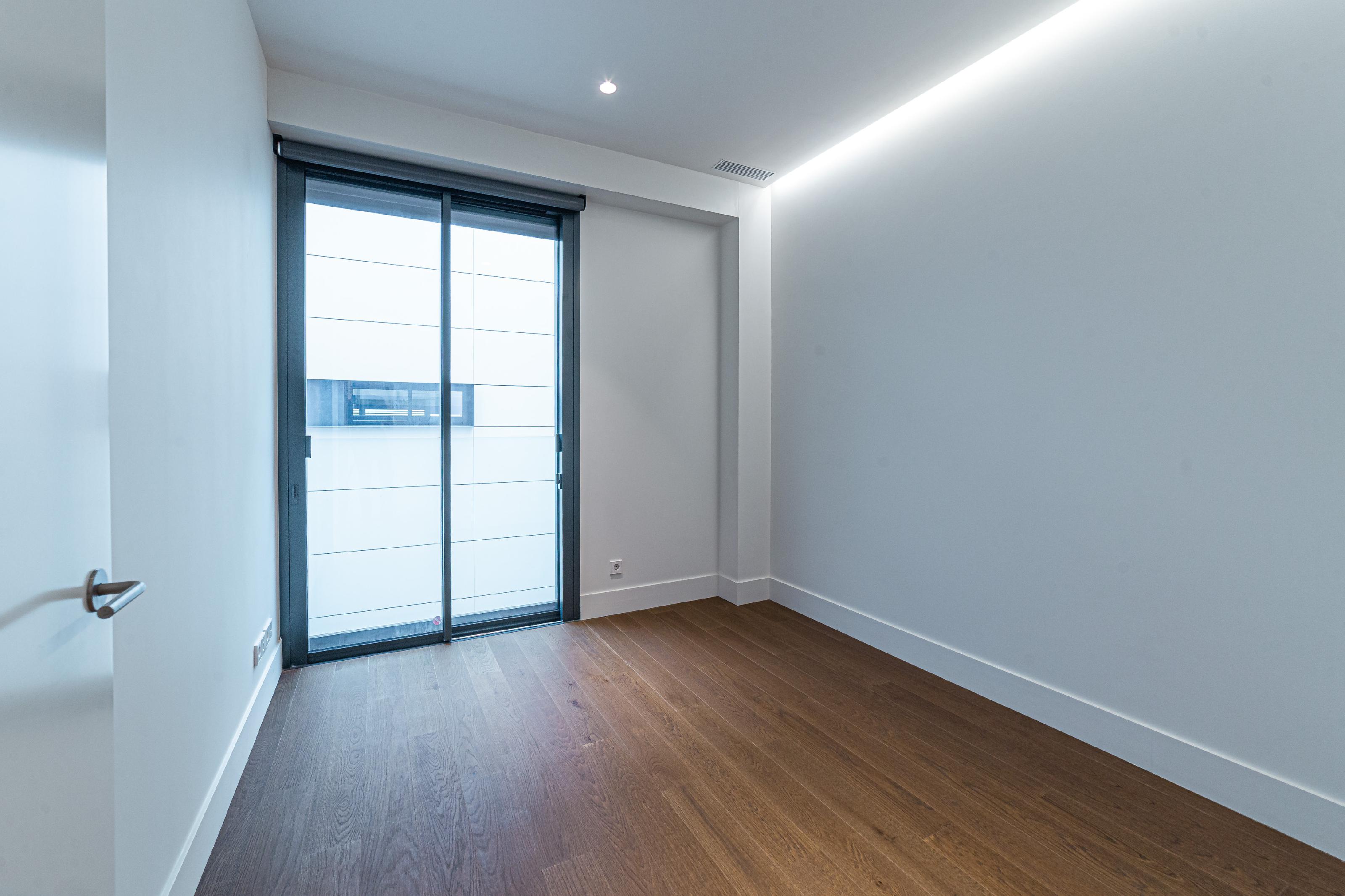 Imagen 14 Ático en venta en Barcelona / Via Augusta - Julián Romea 