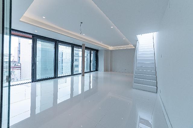 Imagen 2 Inmueble 267804 - Ático en venta en Barcelona / Via Augusta - Julián Romea 