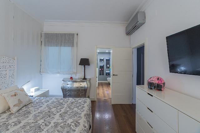 Imagen 10 Inmueble 300474 - Piso en venta en Barcelona / Balmes - Plaça del Putxet