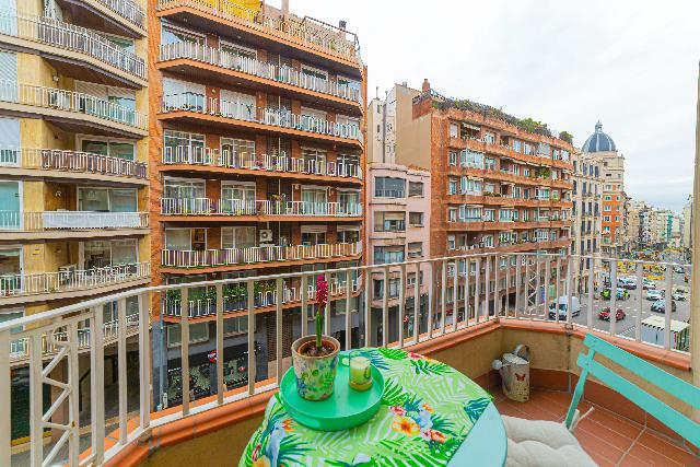 Imagen 2 Inmueble 300474 - Piso en venta en Barcelona / Balmes - Plaça del Putxet