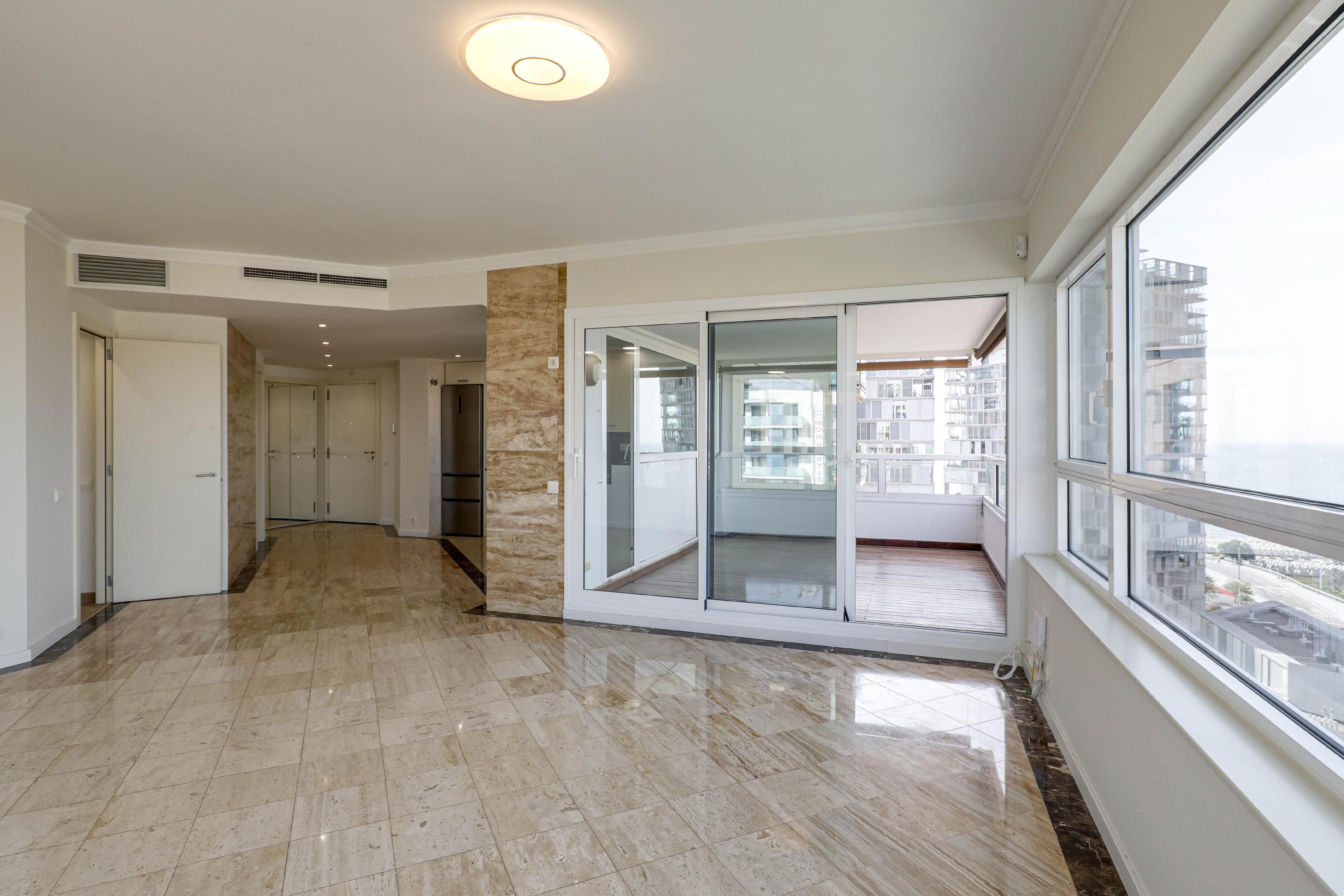 Imagen 10 Piso en venta en Barcelona / Passeig Taulat - En segunda línea de mar