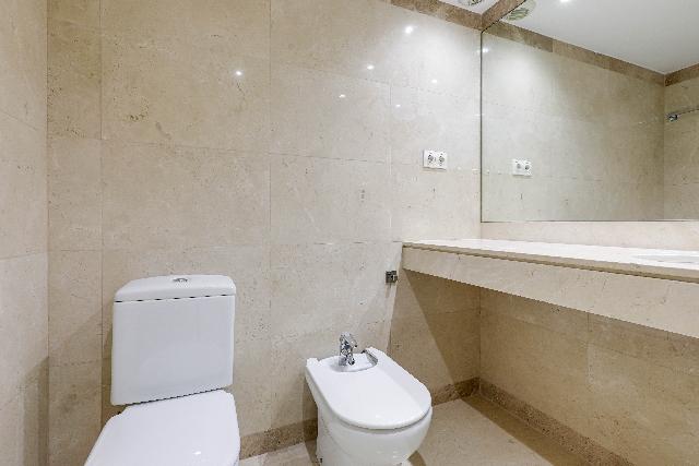 Imagen 18 Inmueble 300866 - Piso en venta en Barcelona / Passeig Taulat - En segunda línea de mar