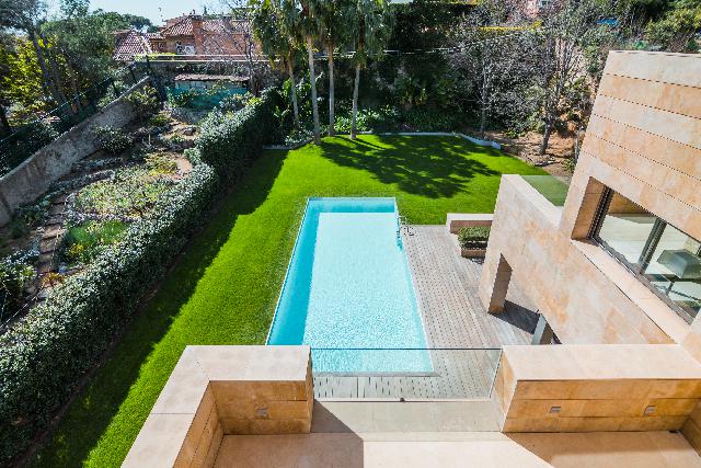 Imagen 21 Inmueble 204447 - Casa en venta en Barcelona / Abadessa Olzet- Avenida Pearson