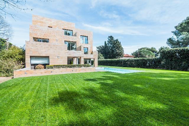 Imagen 22 Inmueble 204447 - Casa en venta en Barcelona / Abadessa Olzet- Avenida Pearson