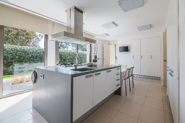 Imagen 8 Inmueble 204447 - Casa en venta en Barcelona / Abadessa Olzet- Avenida Pearson