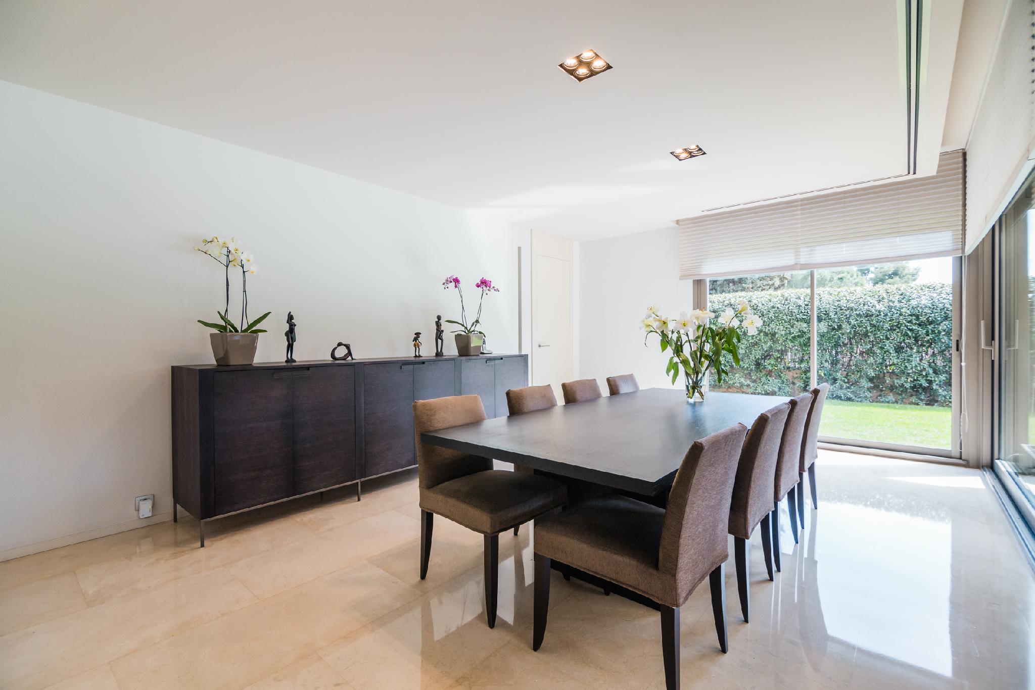 Imagen 4 Casa en venta en Barcelona / Abadessa Olzet- Avenida Pearson