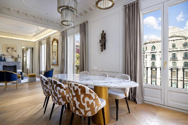 Imagen 1 Inmueble 290410 - Piso en venta en Barcelona / Pau Claris - Diputació