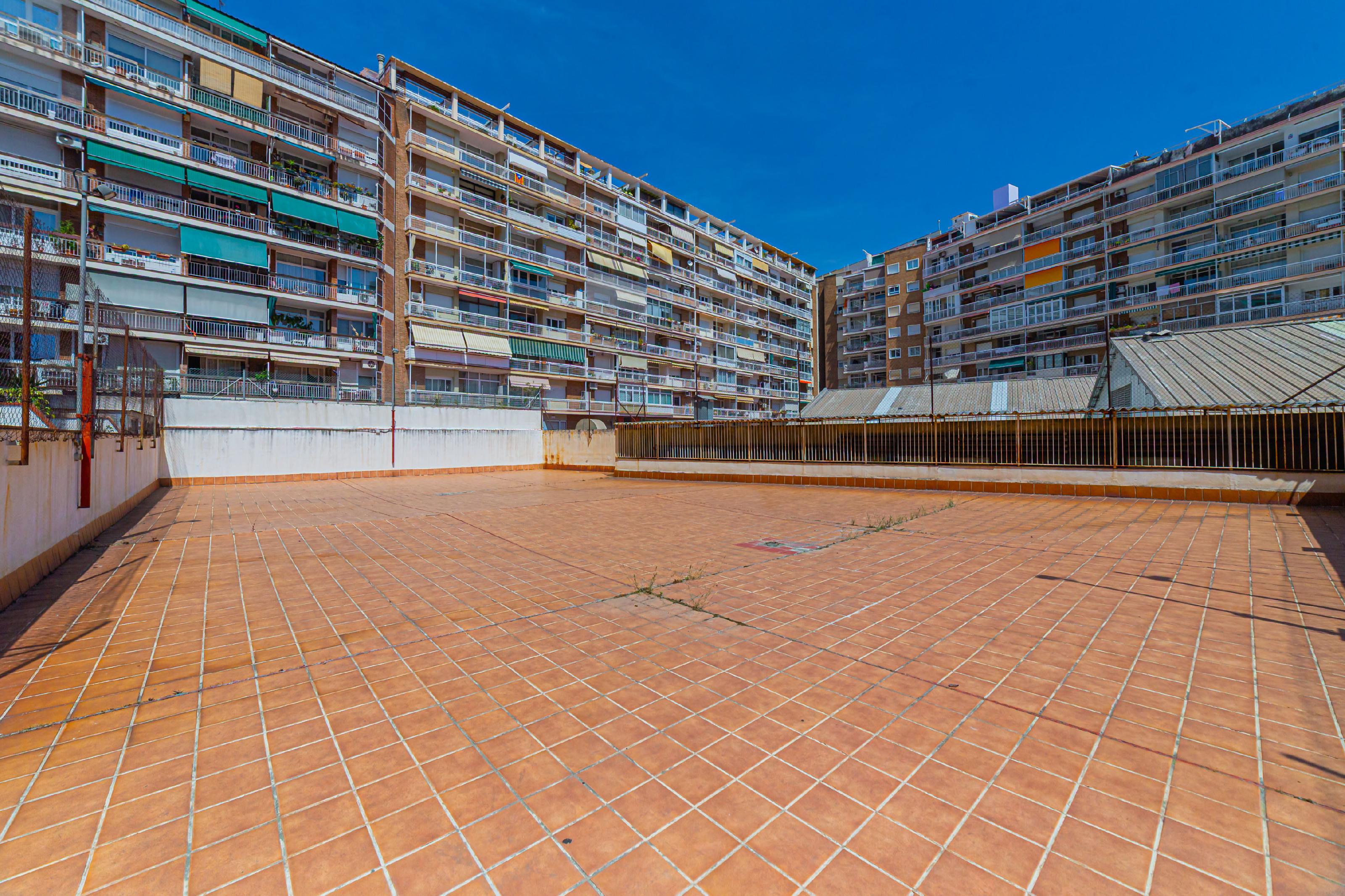 Imagen 26 Apartamento en venta en Barcelona / Les Corts-Jardines de la Maternidad
