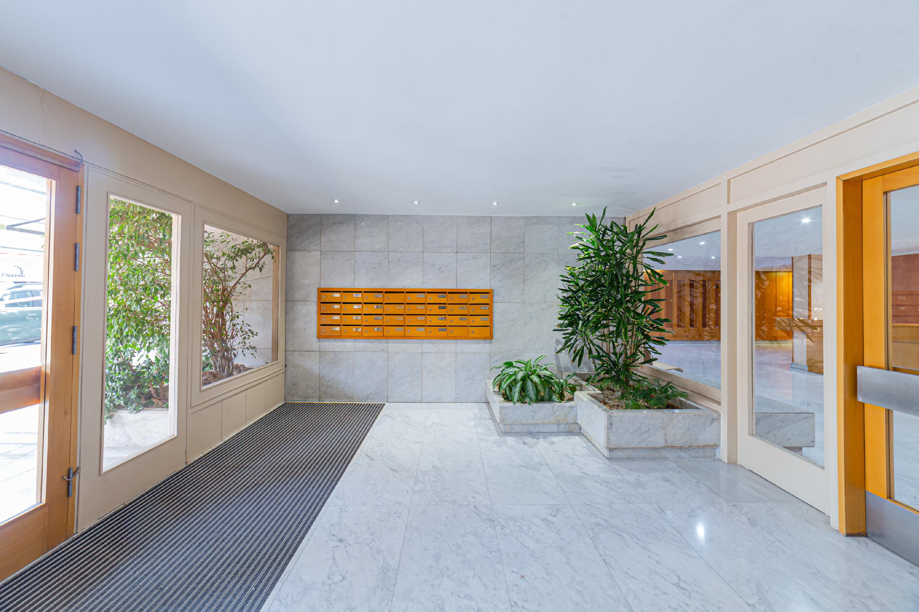 Imagen 29 Apartamento en venta en Barcelona / Les Corts-Jardines de la Maternidad