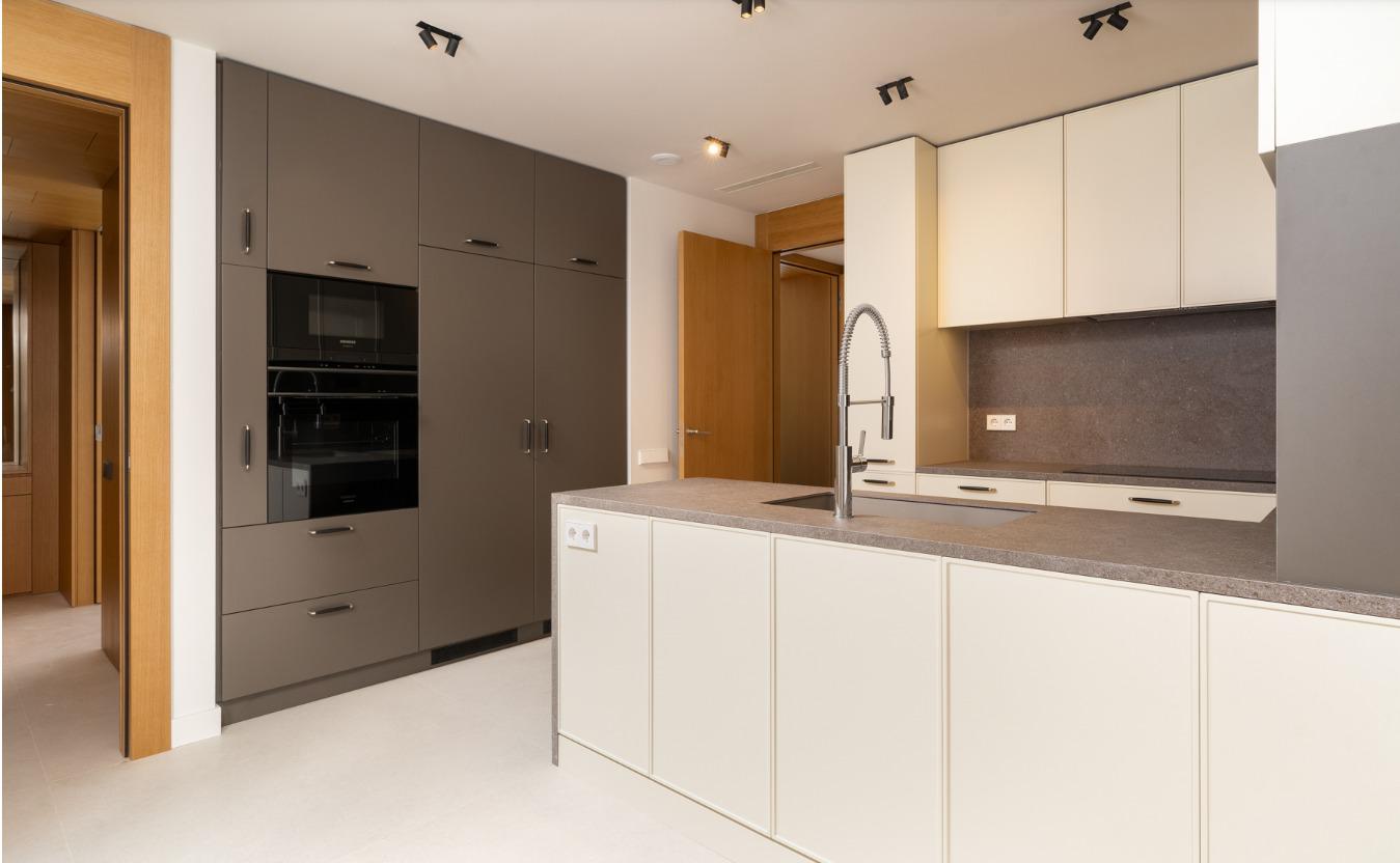 Imagen 4 Piso en venta en Barcelona / Santalo-Copèrnic