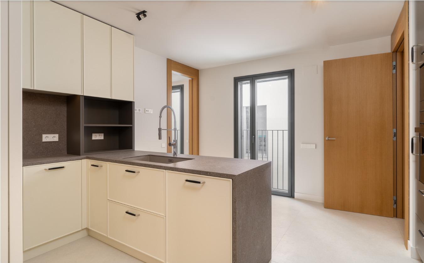 Imagen 5 Piso en venta en Barcelona / Santalo-Copèrnic