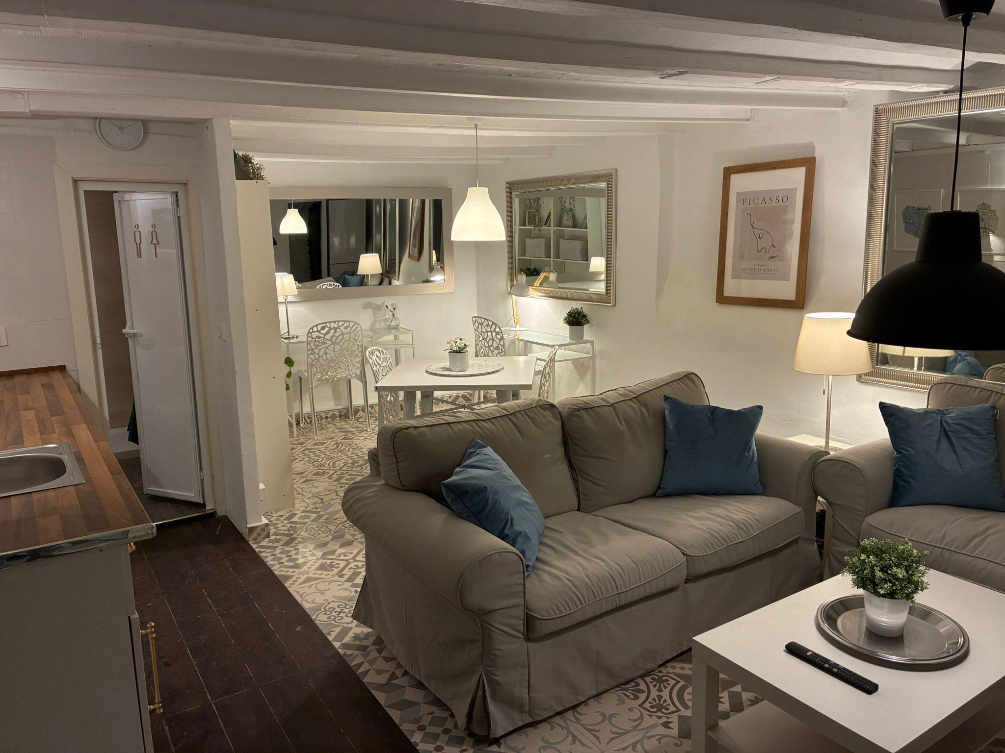 Imagen 12 Local Comercial en venta en Barcelona / Nou de la Rambla-Avinguda del Paral.lel