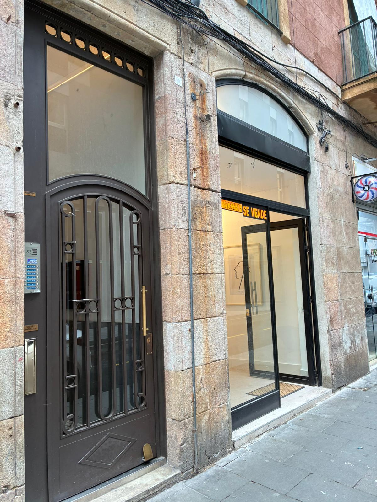 Imagen 21 Local Comercial en venta en Barcelona / Nou de la Rambla-Avinguda del Paral.lel