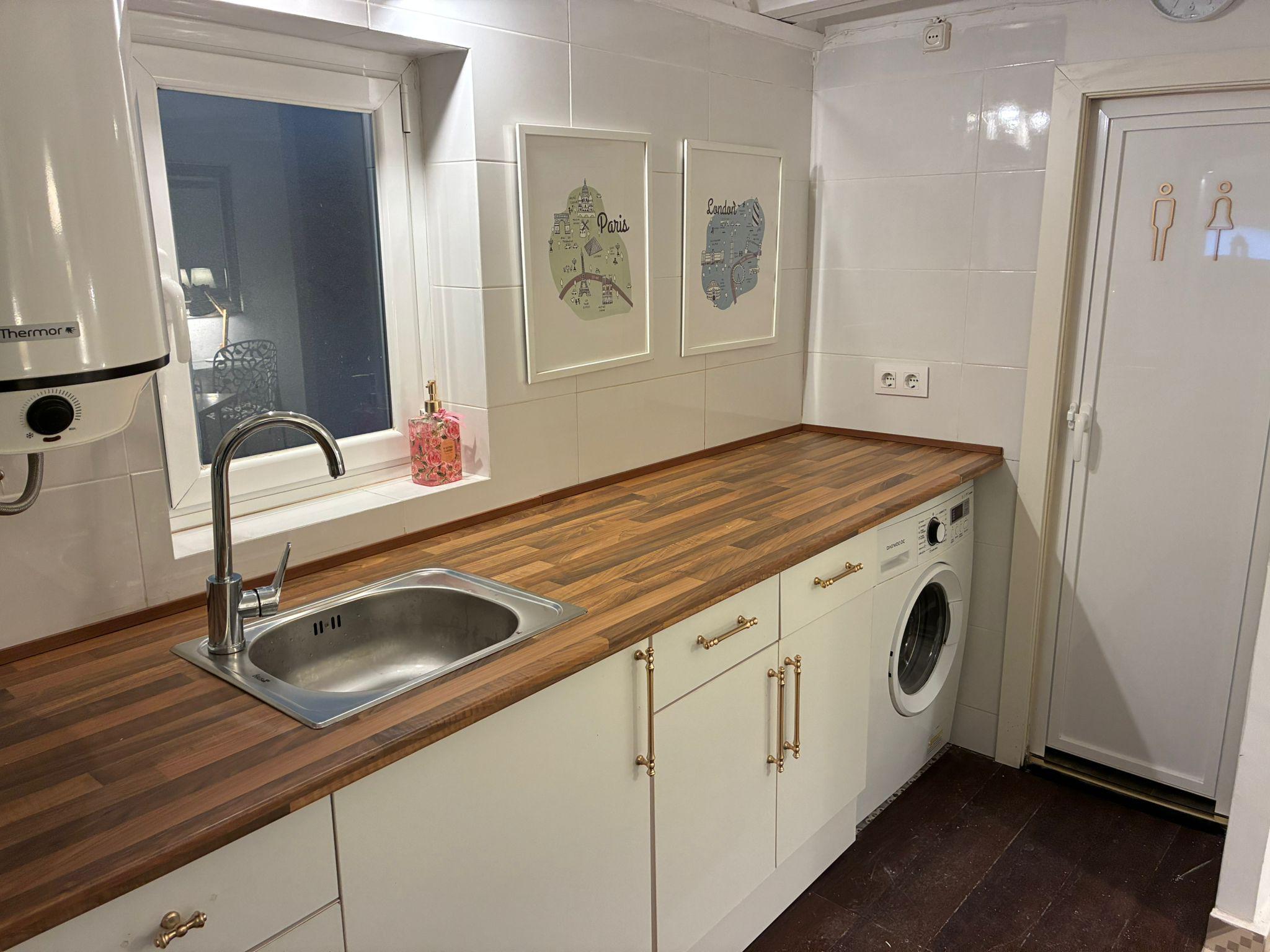 Imagen 22 Local Comercial en venta en Barcelona / Nou de la Rambla-Avinguda del Paral.lel