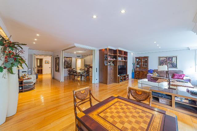 Imagen 3 Inmueble 299610 - Piso en venta en Barcelona / Tres Torres - Calatrava