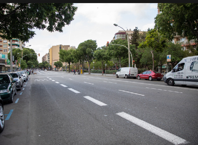 Imagen 2 Inmueble 299661 - Piso en venta en Barcelona / Próximo al Camp Nou