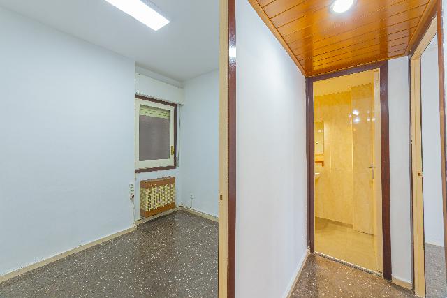 Imagen 12 Inmueble 299661 - Piso en venta en Barcelona / Próximo al Camp Nou