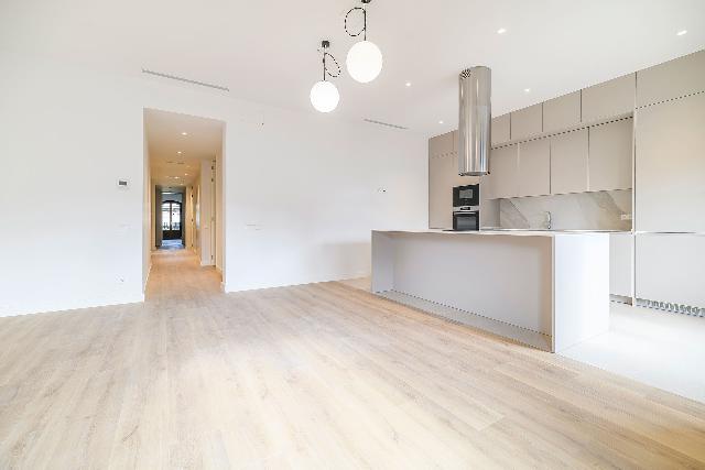 Imagen 5 Inmueble 299720 - Ático en venta en Barcelona / Pau Claris- Gran Via