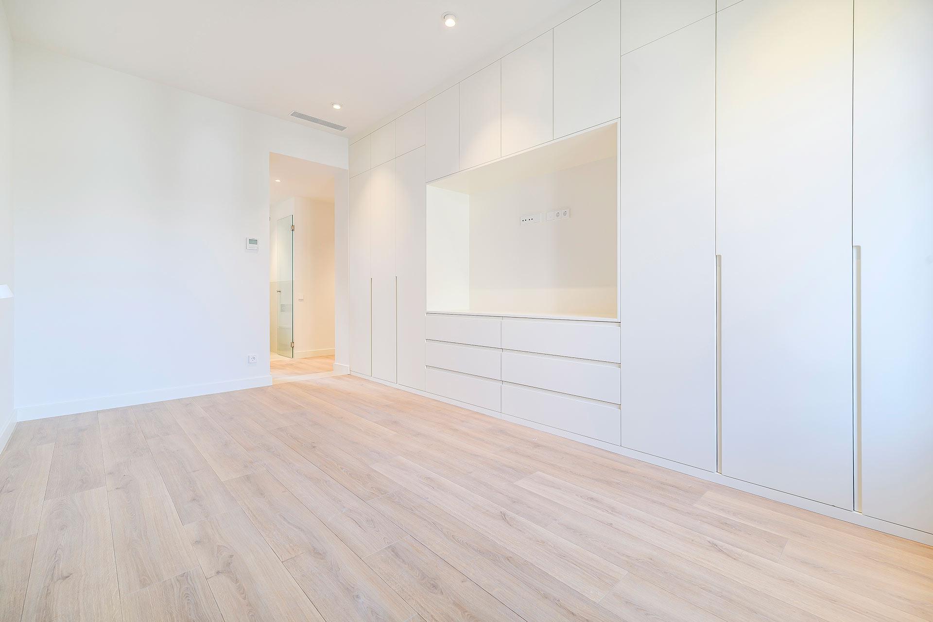 Imagen 19 Ático en venta en Barcelona / Pau Claris- Gran Via