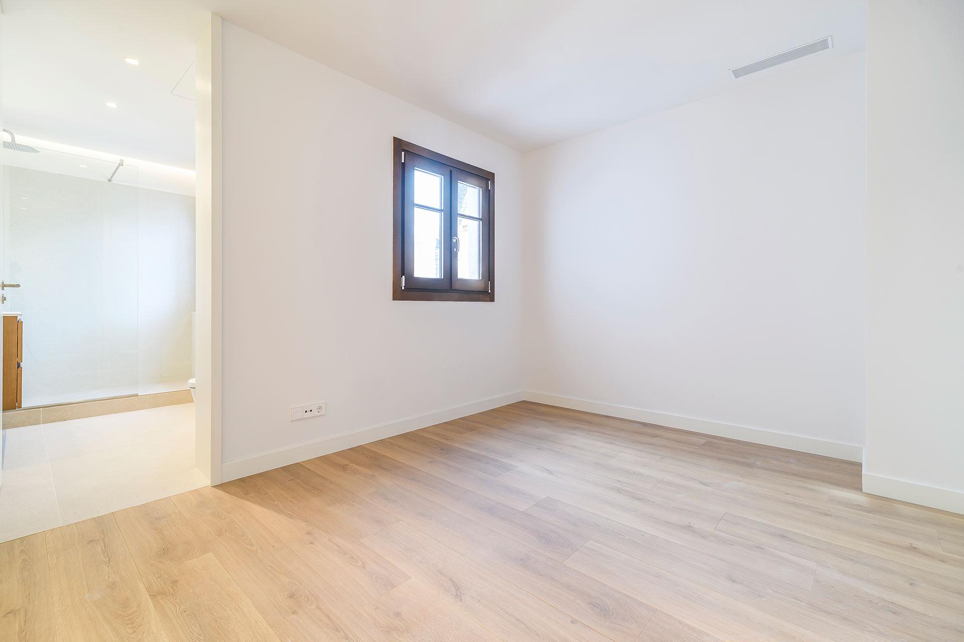 Imagen 28 Ático en venta en Barcelona / Pau Claris- Gran Via
