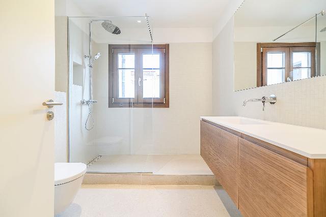 Imagen 31 Inmueble 299720 - Ático en venta en Barcelona / Pau Claris- Gran Via