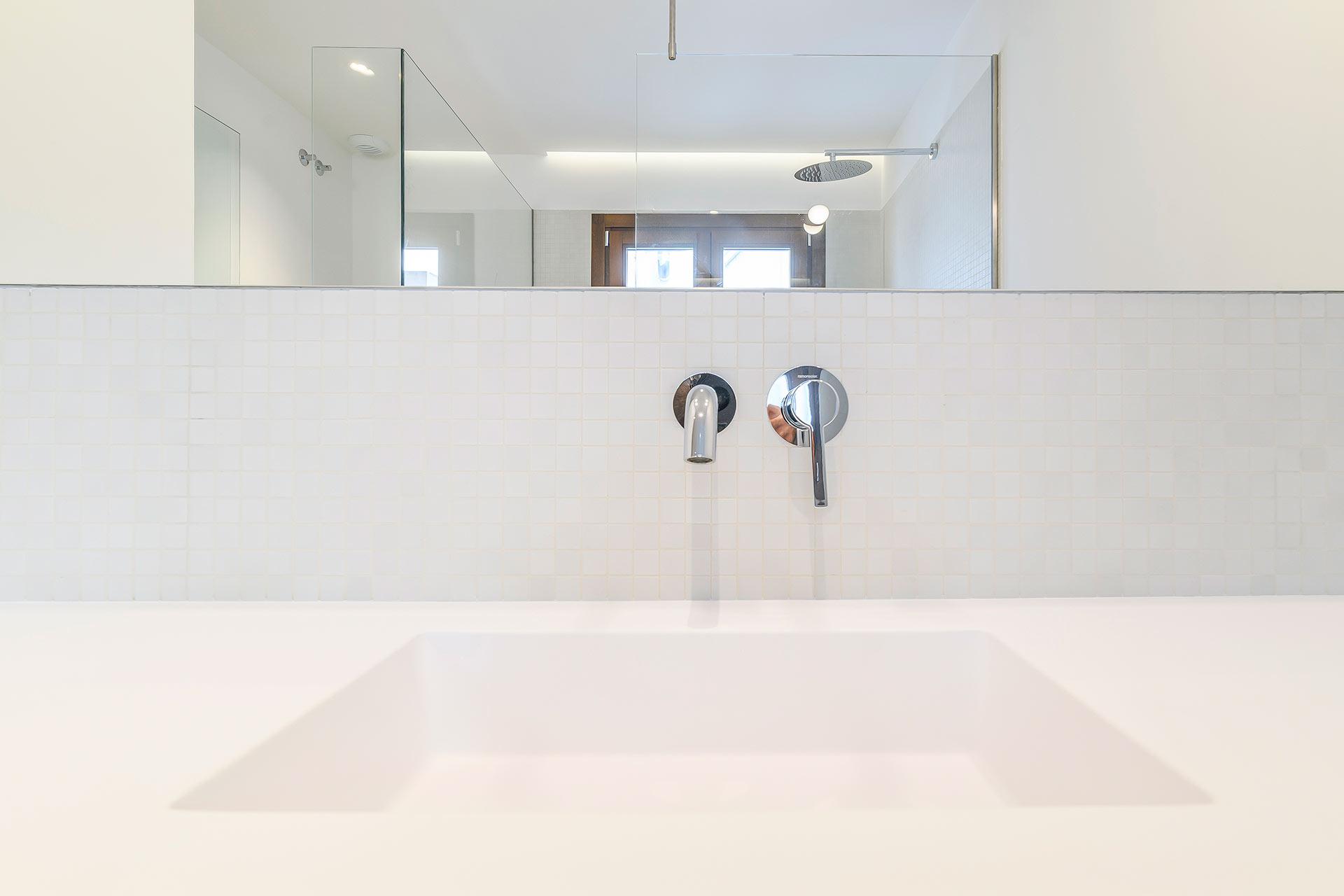 Imagen 32 Ático en venta en Barcelona / Pau Claris- Gran Via