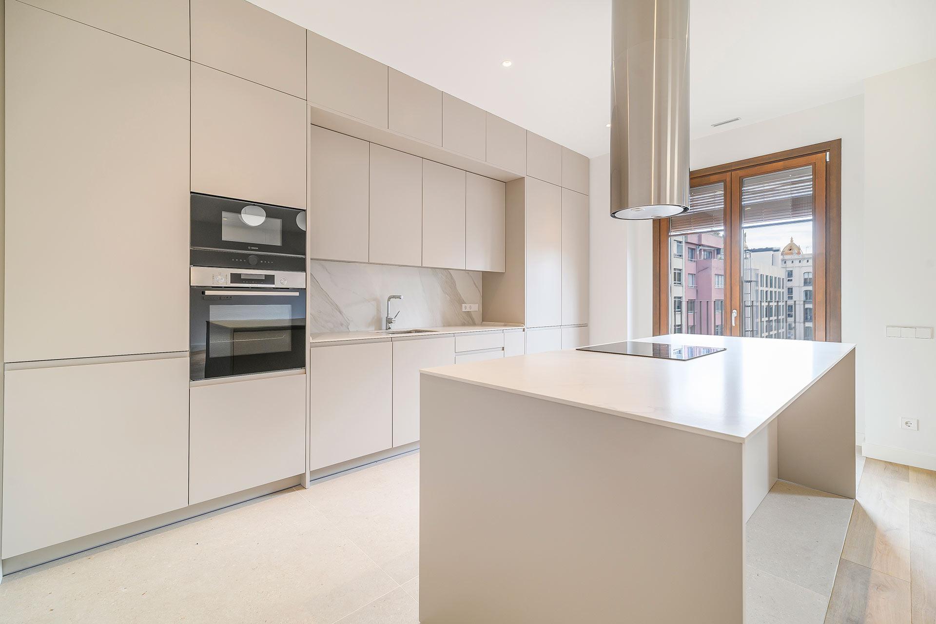 Imagen 8 Ático en venta en Barcelona / Pau Claris- Gran Via