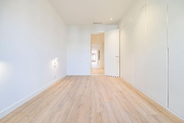 Imagen 26 Inmueble 299720 - Ático en venta en Barcelona / Pau Claris- Gran Via