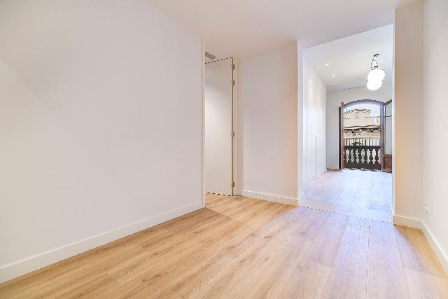 Imagen 14 Inmueble 299721 - Dúplex en venta en Barcelona / Pau Claris - Gran Via 