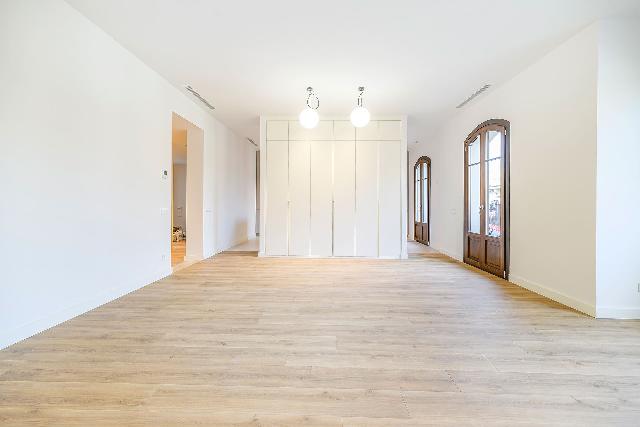 Imagen 9 Inmueble 299721 - Dúplex en venta en Barcelona / Pau Claris - Gran Via 