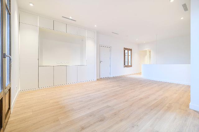 Imagen 19 Inmueble 299721 - Dúplex en venta en Barcelona / Pau Claris - Gran Via 