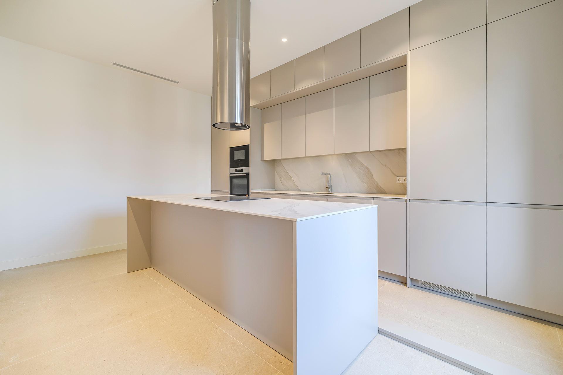 Imagen 2 Dúplex en venta en Barcelona / Pau Claris - Gran Via 