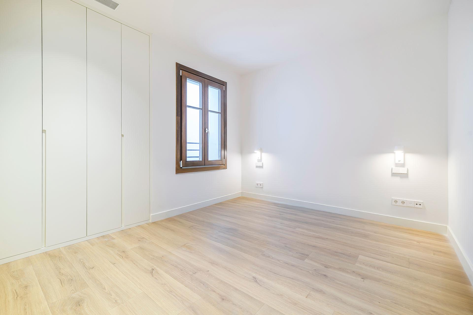 Imagen 32 Dúplex en venta en Barcelona / Pau Claris - Gran Via 