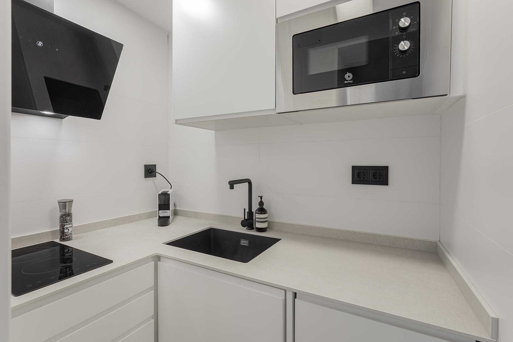 Imagen 4 Piso en venta en Barcelona / Travessera de Gràcia - Calle Marina