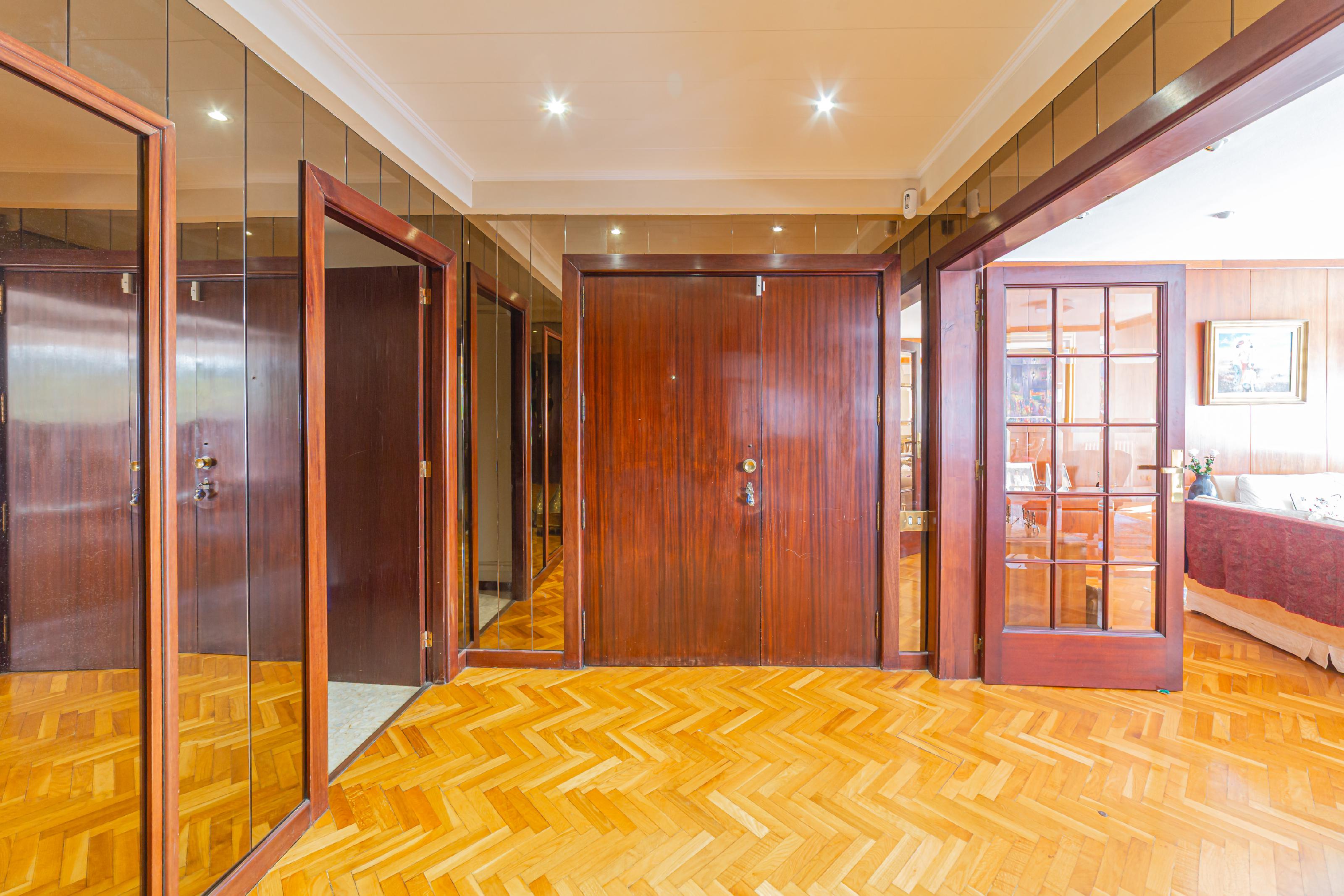 Imagen 6 Piso en venta en Barcelona / Próximo al Liceo Francés