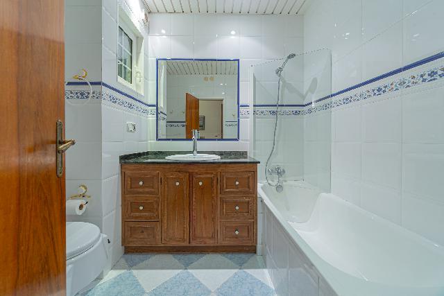 Imagen 33 Inmueble 300705 - Piso en venta en Barcelona / Plaça d´Alfons Comin-Avenida República Argentina