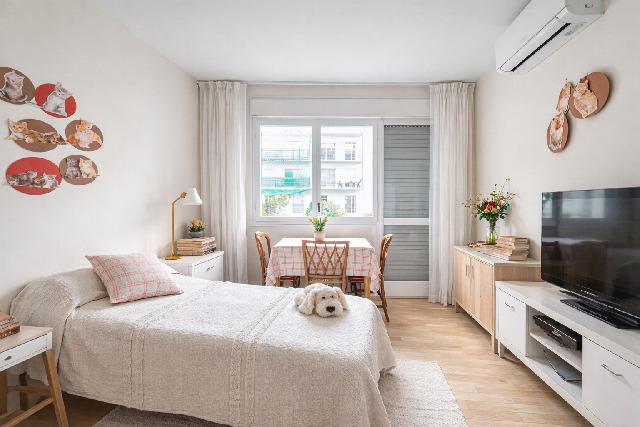 Imagen 3 Inmueble 300705 - Piso en venta en Barcelona / Plaça d´Alfons Comin-Avenida República Argentina