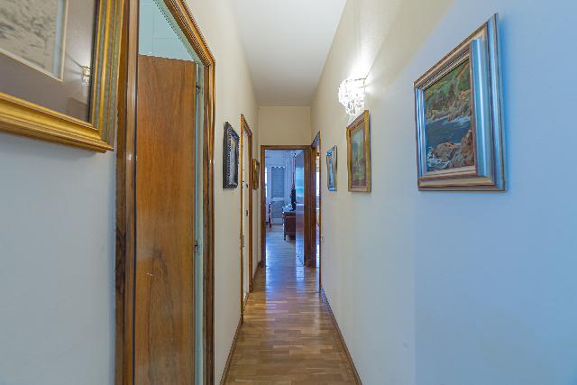 Imagen 30 Inmueble 300705 - Piso en venta en Barcelona / Plaça d´Alfons Comin-Avenida República Argentina