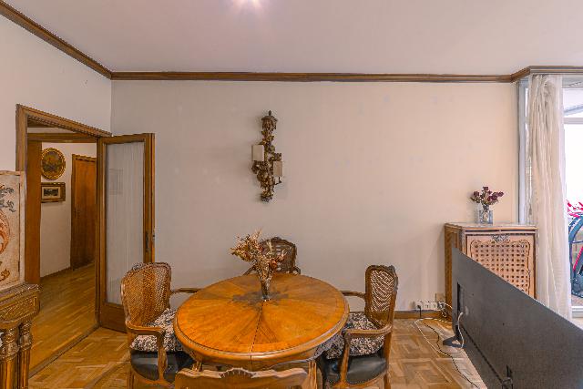 Imagen 16 Inmueble 300705 - Piso en venta en Barcelona / Plaça d´Alfons Comin-Avenida República Argentina