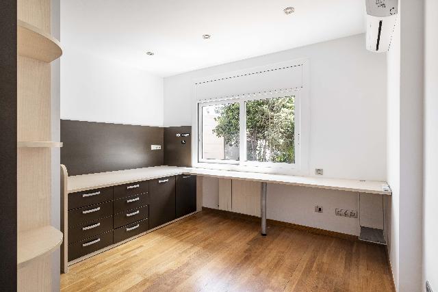 Imagen 12 Inmueble 300803 - Casa en venta en Barcelona / Font d´en Fargues