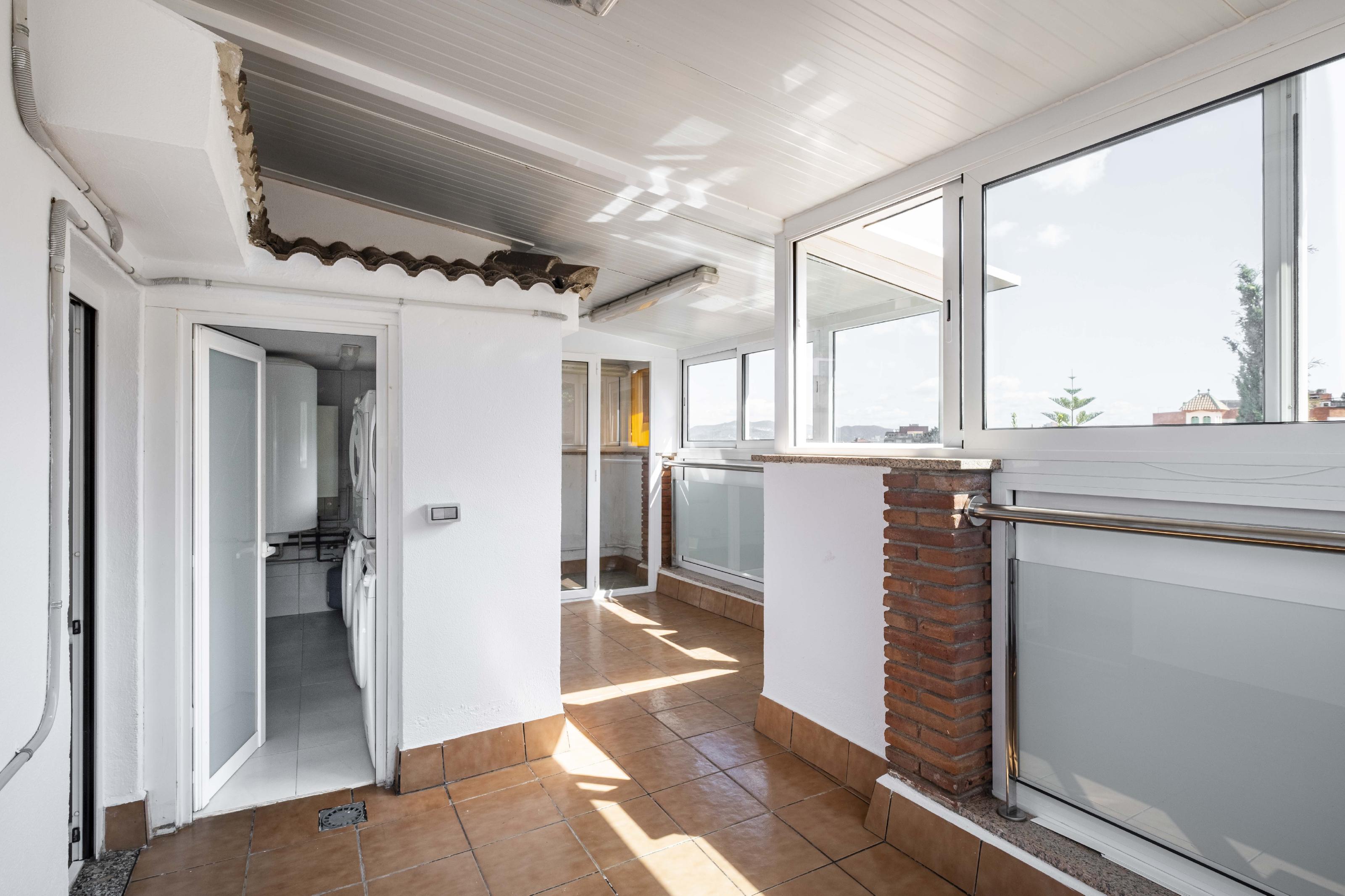 Imagen 30 Casa en venta en Barcelona / Font d´en Fargues