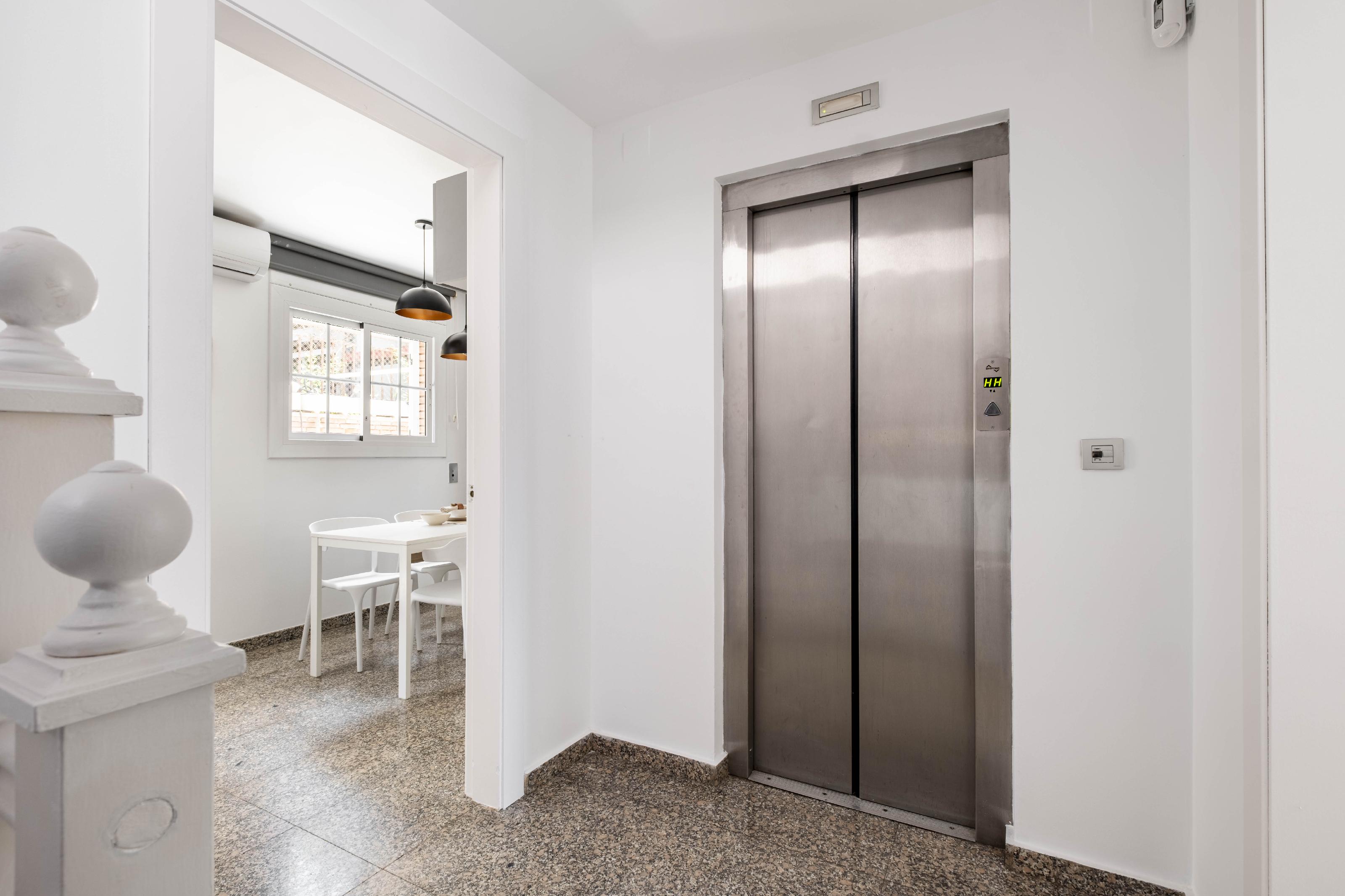 Imagen 31 Casa en venta en Barcelona / Font d´en Fargues